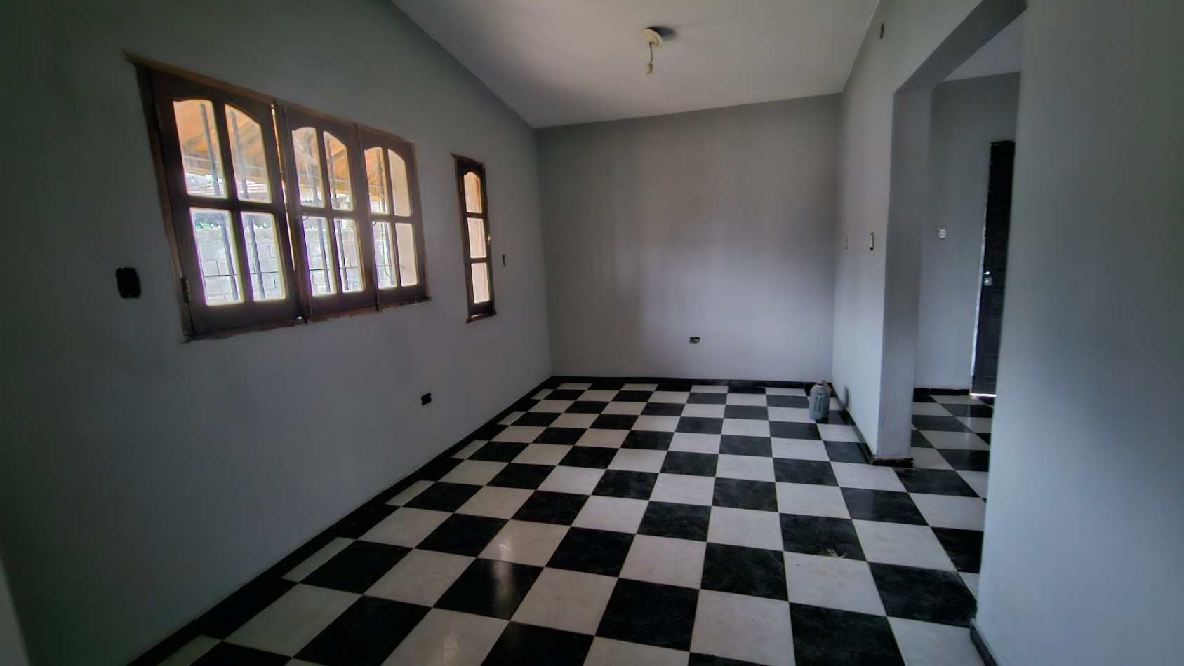 COMODA CASA DE 4 DORMITORIOS EN VENTA-SALDAN