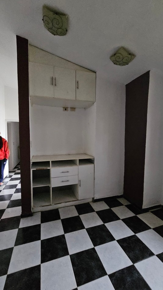 COMODA CASA DE 4 DORMITORIOS EN VENTA-SALDAN