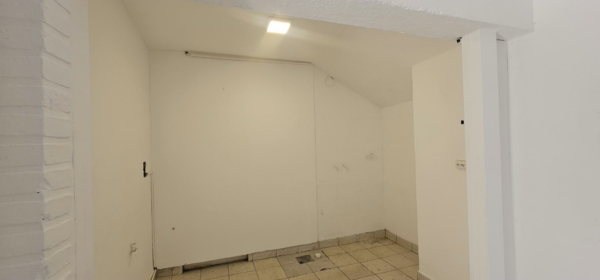 GALERIA V.PRECEDO ALQUILER OFICINA