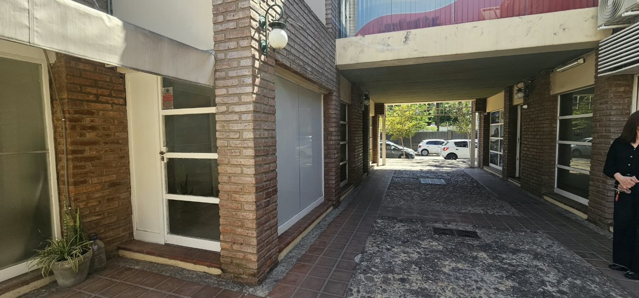 GALERIA V.PRECEDO ALQUILER OFICINA