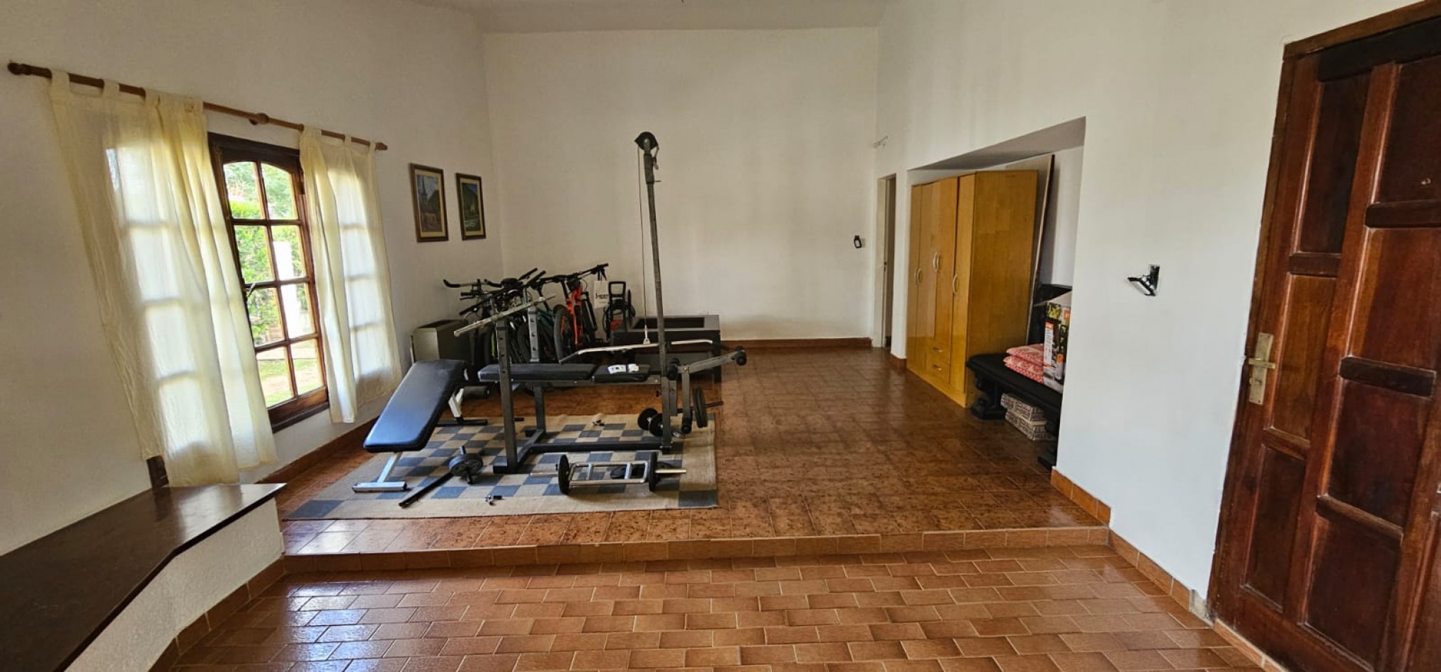 🚀 ARGUELLO-EL REFUGIO-CASA 4 DORM PLANTA BAJA A MTS DE RECTA MARTINOLLI 