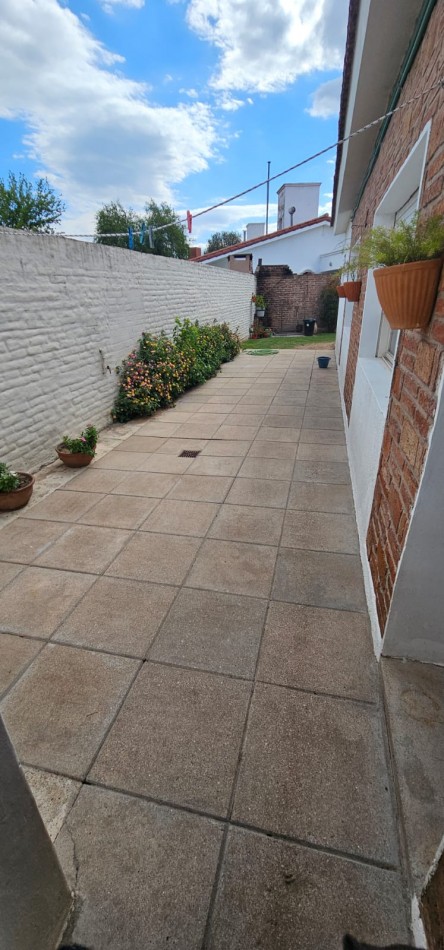 🚀 ARGUELLO-EL REFUGIO-CASA 4 DORM PLANTA BAJA A MTS DE RECTA MARTINOLLI 