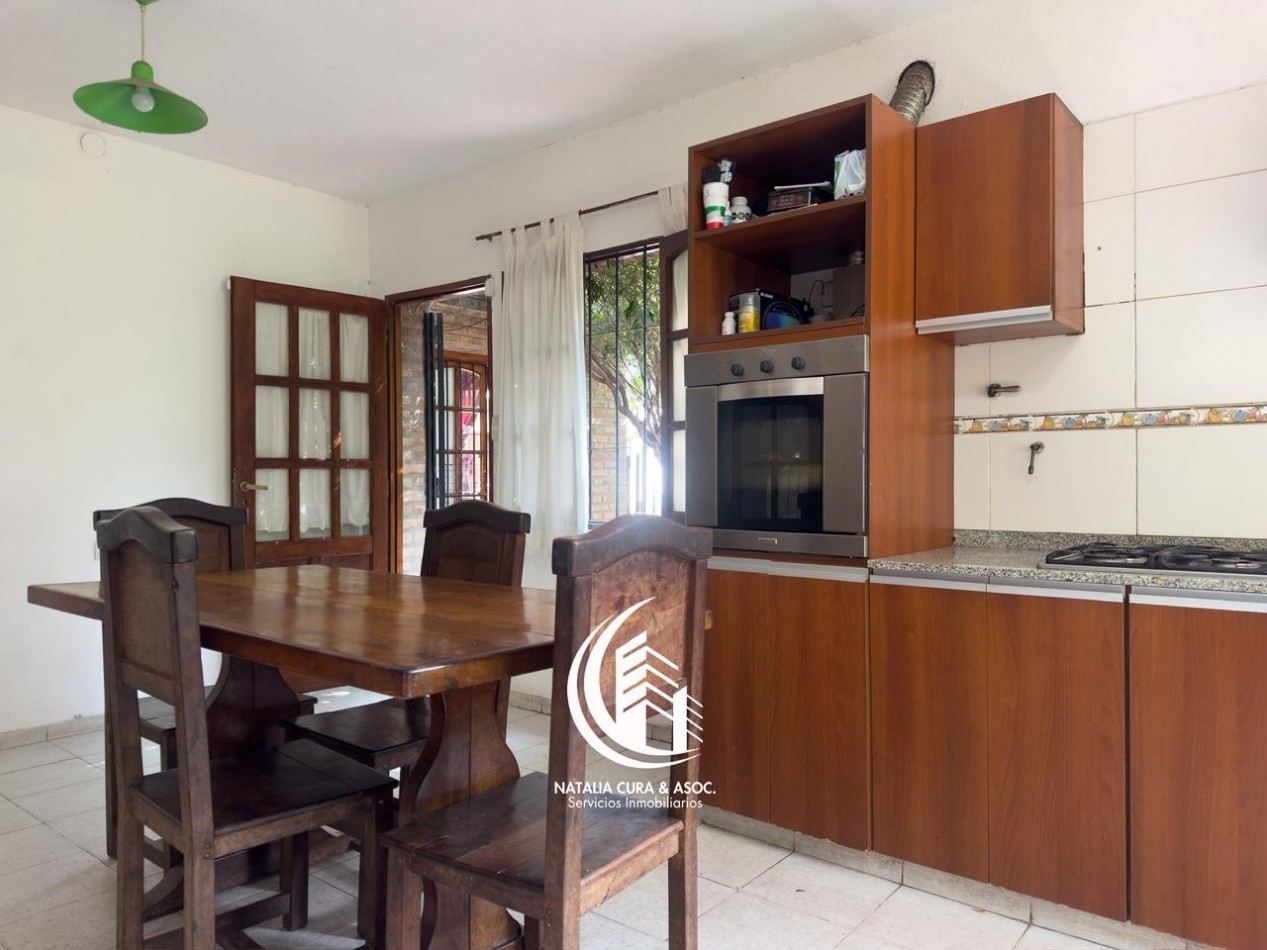 ALQUILER: Casa Quinta en Arguello 4 Dorm con Gran Parque y Pileta
