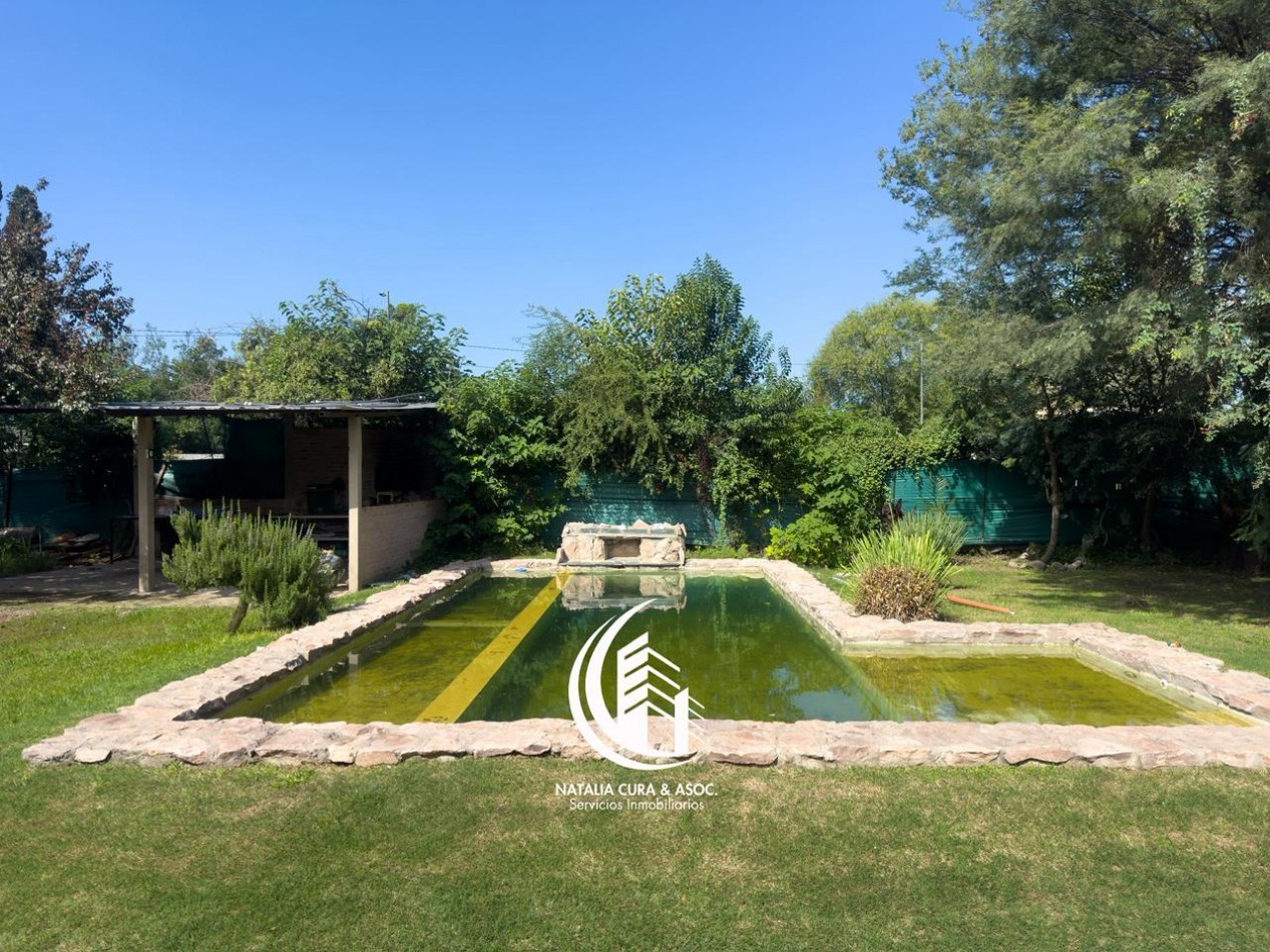 ALQUILER: Casa Quinta en Arguello 4 Dorm con Gran Parque y Pileta